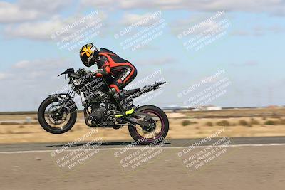 media/Nov-03-2024-TrackDaz (Sun) [[44580f4982]]/B Group/1220pm (Wheelie Bump)/